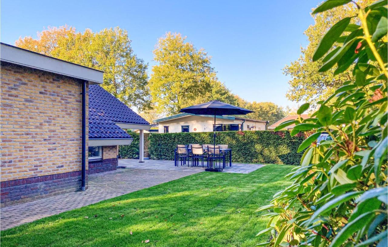 Nice Home In Putten With Kitchen Eksteriør bilde