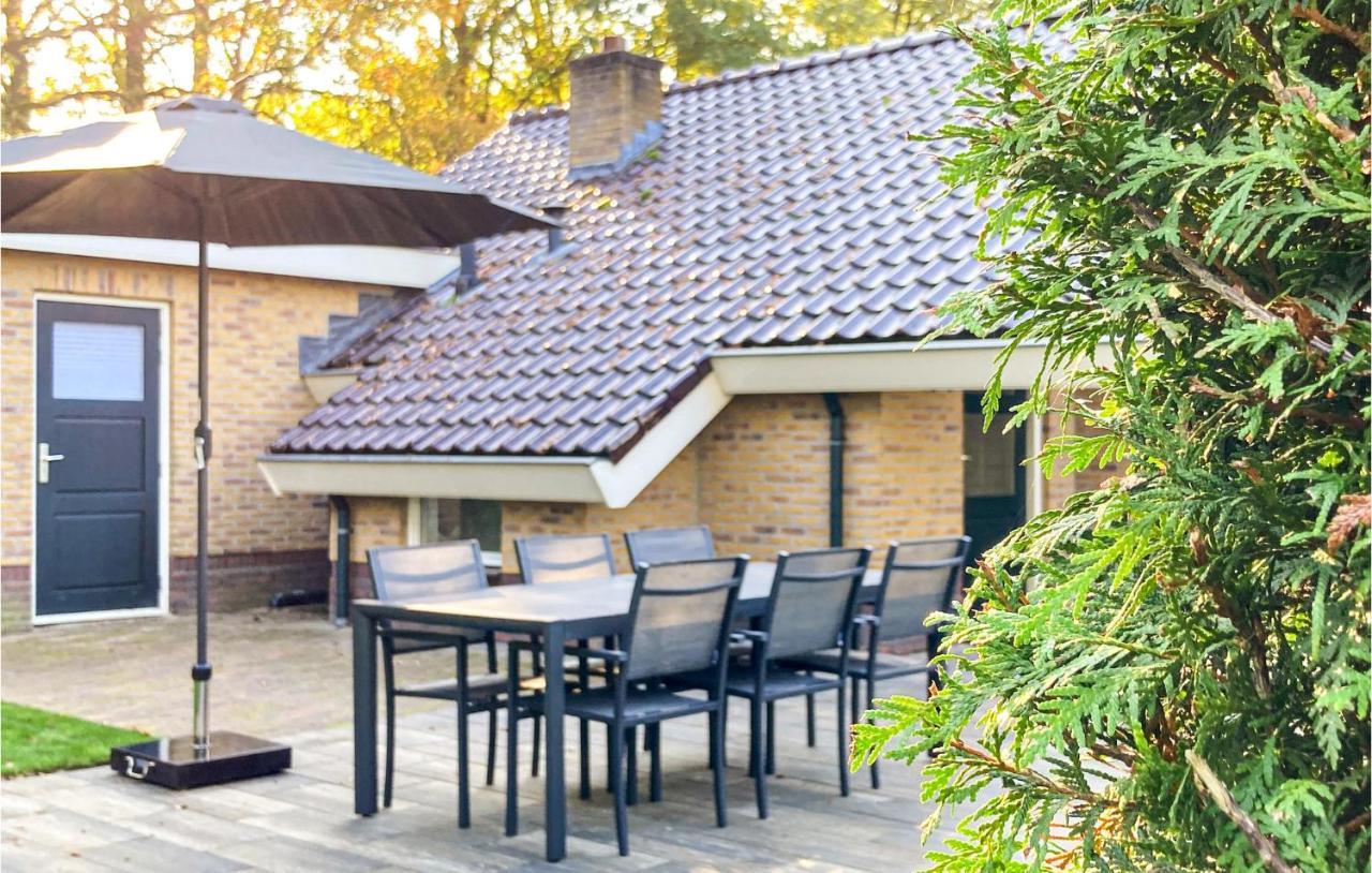 Nice Home In Putten With Kitchen Eksteriør bilde
