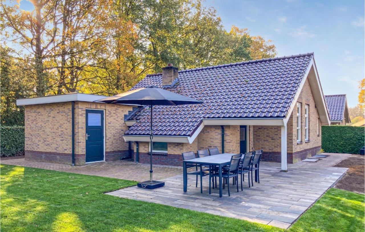 Nice Home In Putten With Kitchen Eksteriør bilde